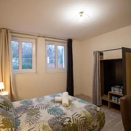 Charite Bas Logement 75 M2 Avec Jardin Prive Angouleme